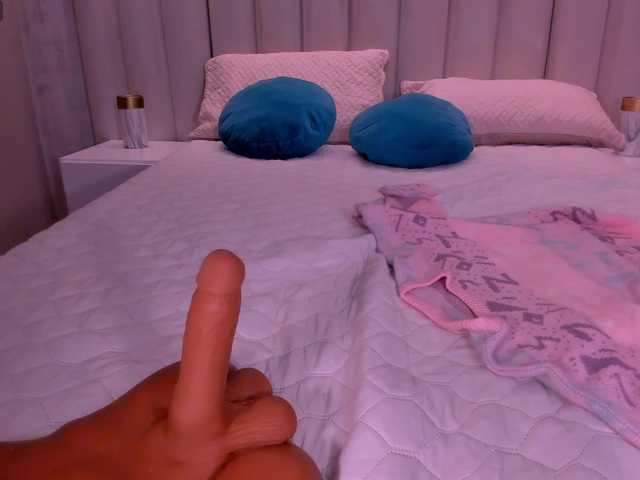 SussyBell's BongaCams show and profile