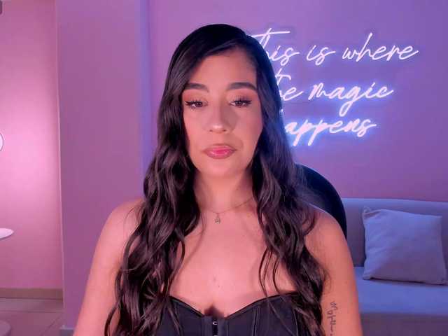 SussyBell's BongaCams show and profile