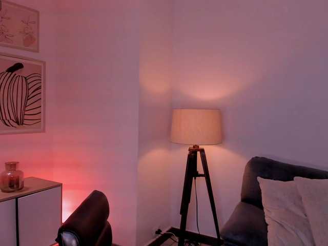 SussyBell's BongaCams show and profile