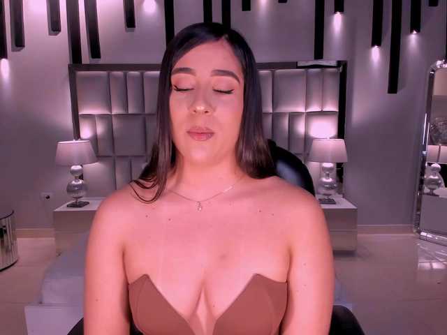 SussyBell's BongaCams show and profile