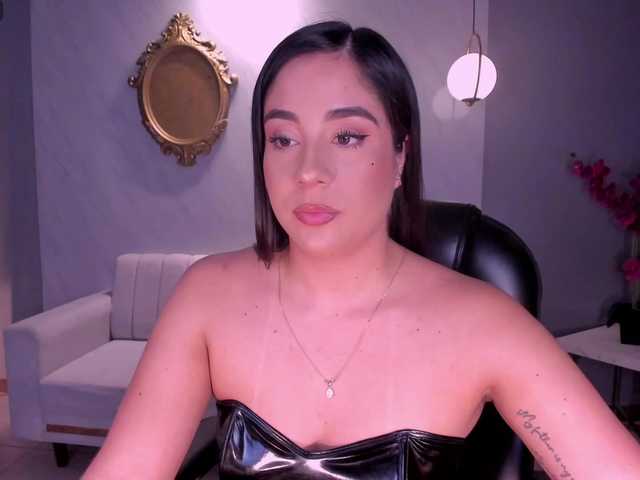 SussyBell's BongaCams show and profile