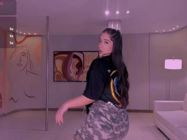 SussyBell's BongaCams show and profile