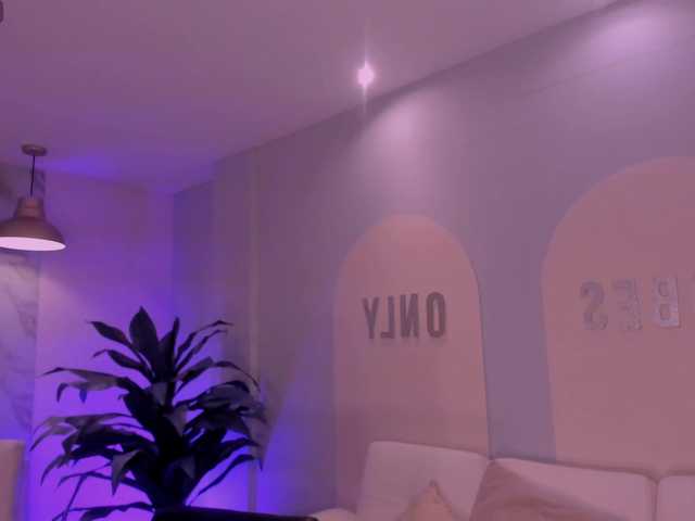 SussyBell's BongaCams show and profile