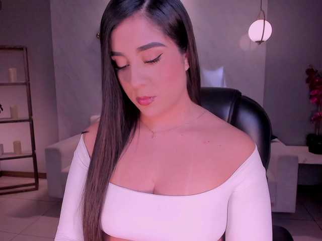 SussyBell's BongaCams show and profile