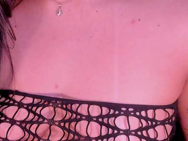 SussyBell's BongaCams show and profile