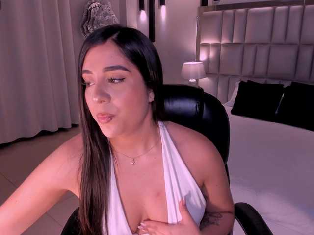 SussyBell's BongaCams show and profile