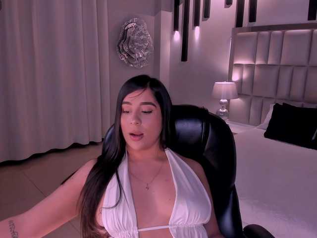 SussyBell's BongaCams show and profile