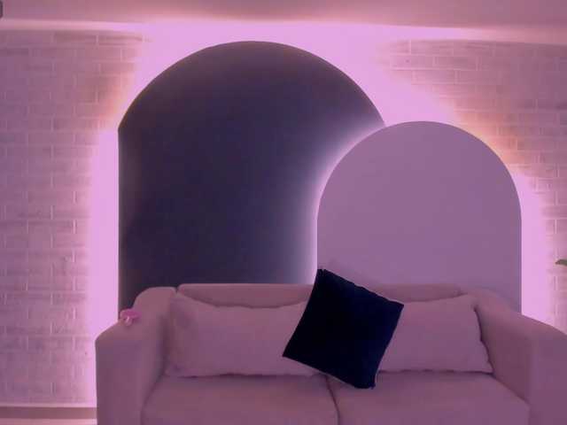 SussyBell's BongaCams show and profile