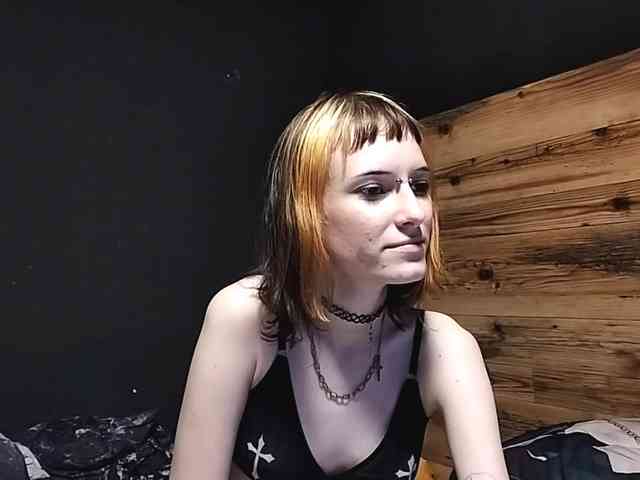 NellieKlingelhoefer webcam