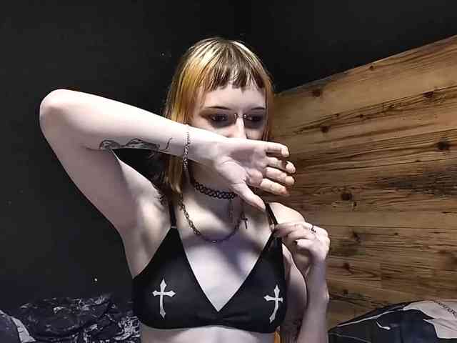 NellieKlingelhoefer webcam