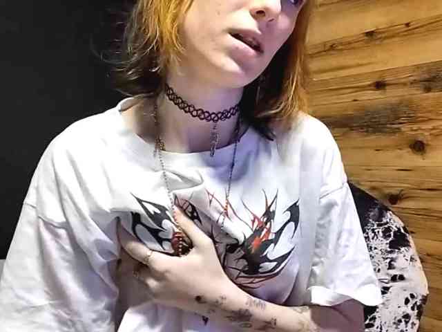 NellieKlingelhoefer webcam