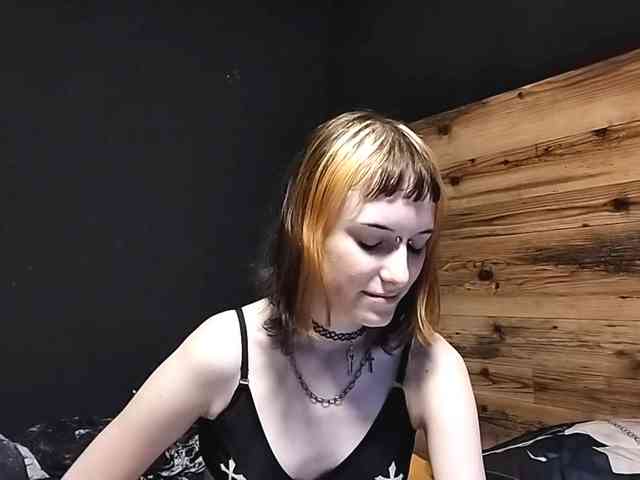 NellieKlingelhoefer webcam