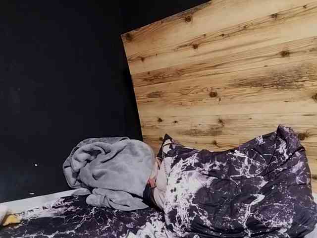 NellieKlingelhoefer webcam