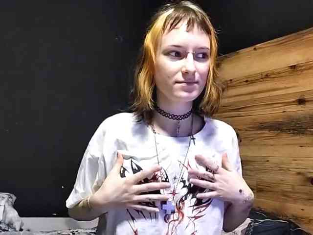 NellieKlingelhoefer webcam