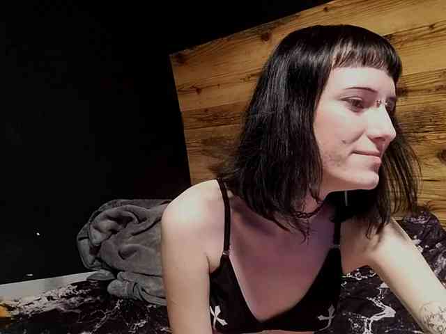 NellieKlingelhoefer webcam