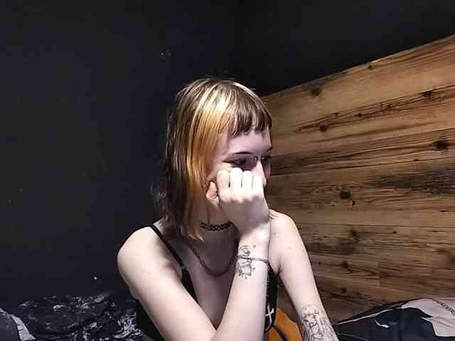 NellieKlingelhoefer webcam