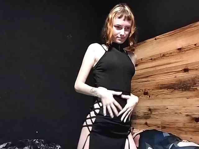 NellieKlingelhoefer webcam