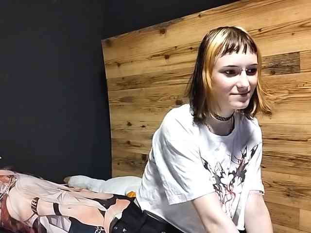 NellieKlingelhoefer webcam