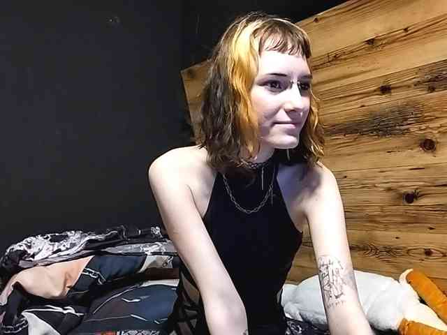 NellieKlingelhoefer webcam