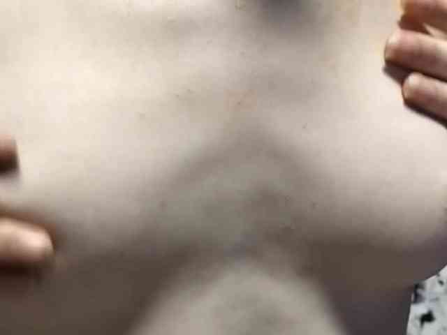 NellieKlingelhoefer webcam