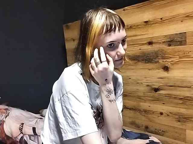 NellieKlingelhoefer webcam