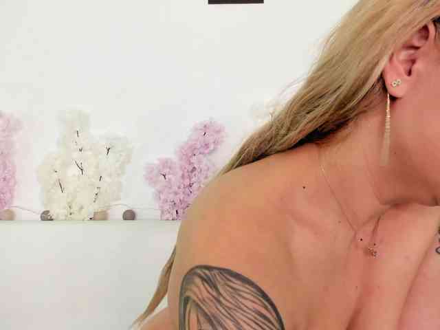 HoneyKissy HoneyKissy