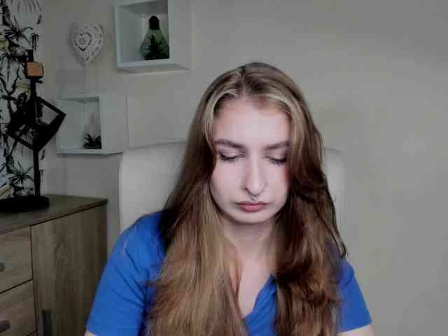 HotNina19