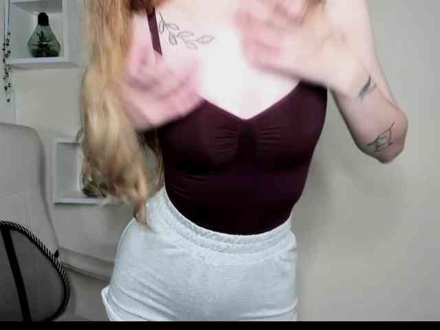 HotNina19 webcam