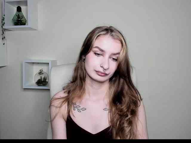 HotNina19 webcam