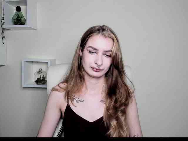 HotNina19 webcam