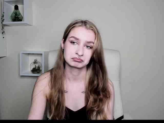 HotNina19 webcam