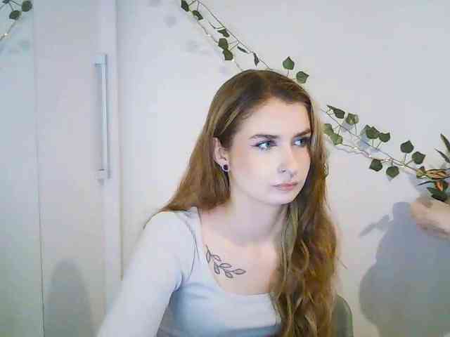 HotNina19 webcam