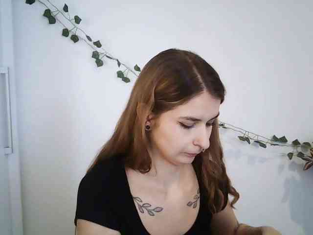 HotNina19 webcam