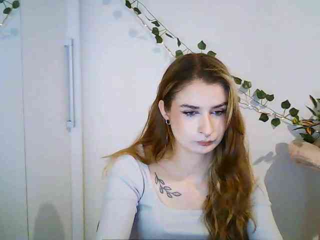 HotNina19 webcam