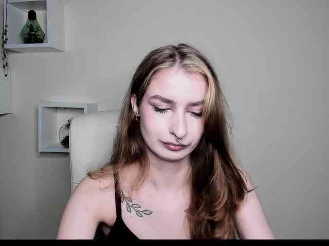 HotNina19 webcam