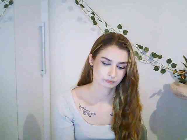 HotNina19 webcam