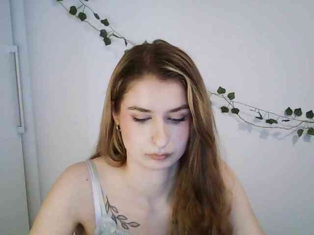 HotNina19 webcam