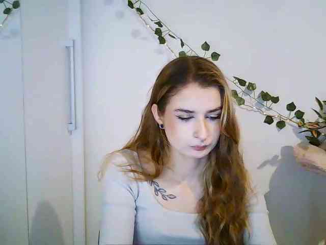 HotNina19 webcam
