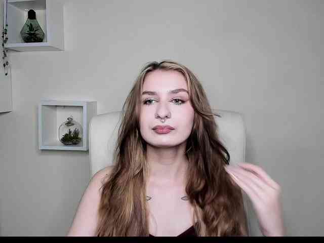 HotNina19 webcam