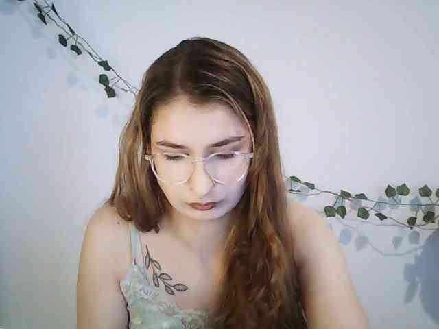 HotNina19 webcam