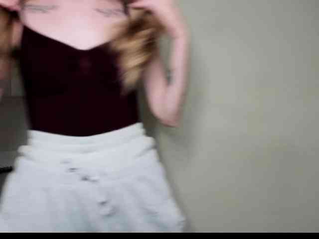HotNina19 webcam