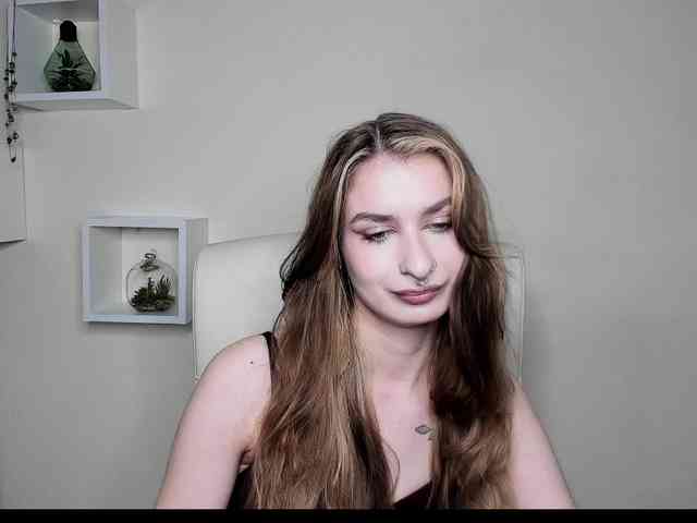 HotNina19 webcam