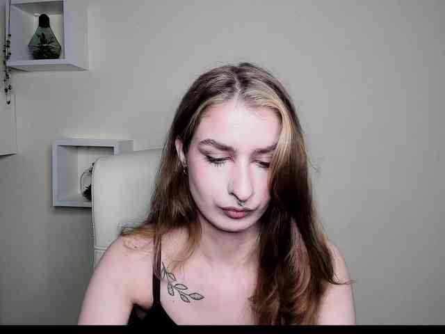 HotNina19 webcam
