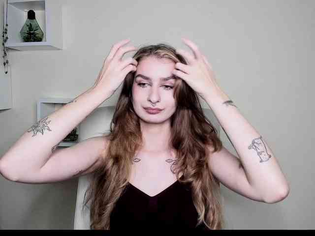 HotNina19 webcam