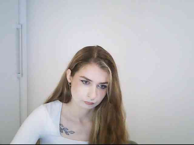 HotNina19 webcam