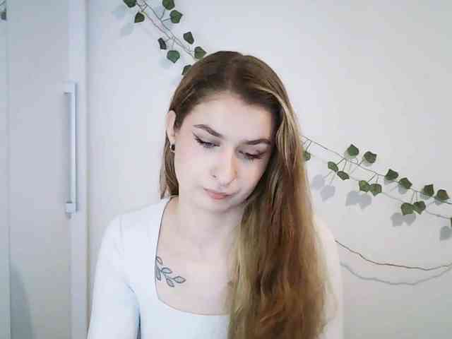 HotNina19 webcam