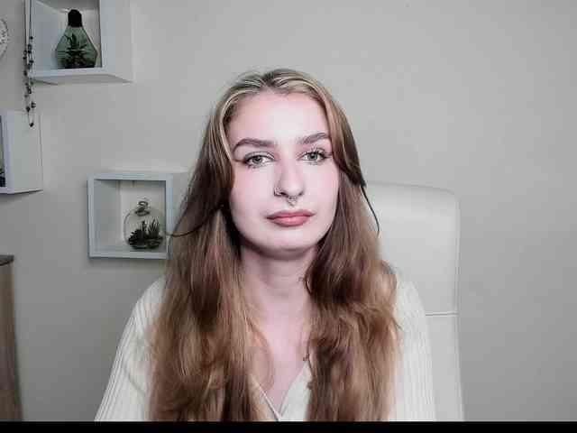 HotNina19 webcam