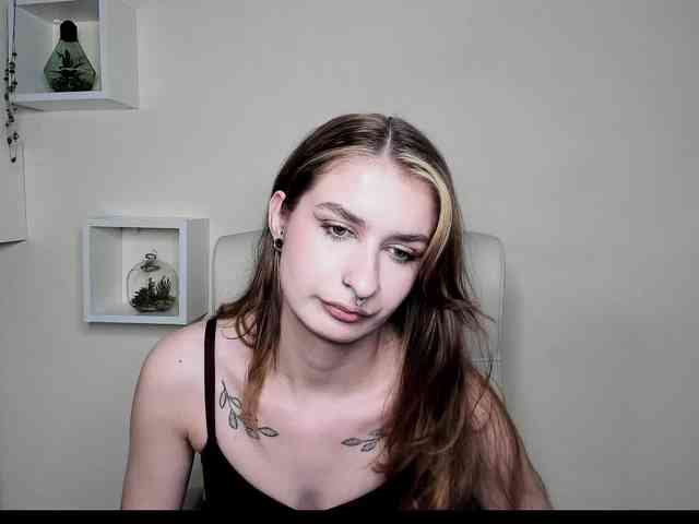 HotNina19 webcam