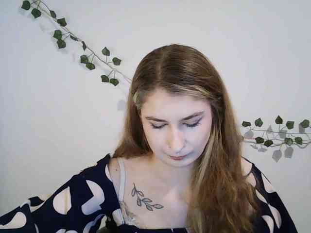 HotNina19 webcam