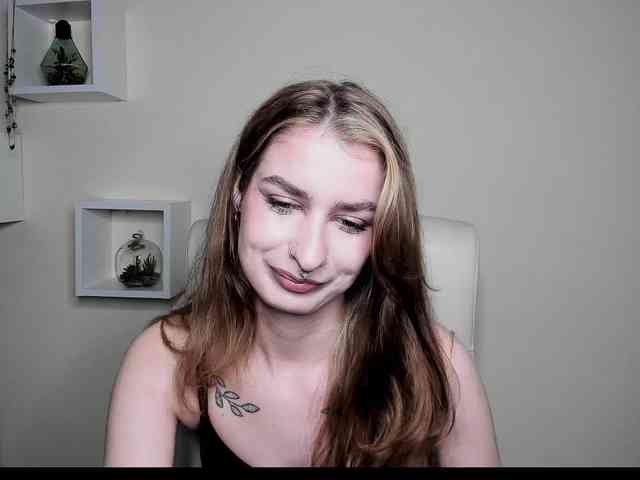 HotNina19 webcam